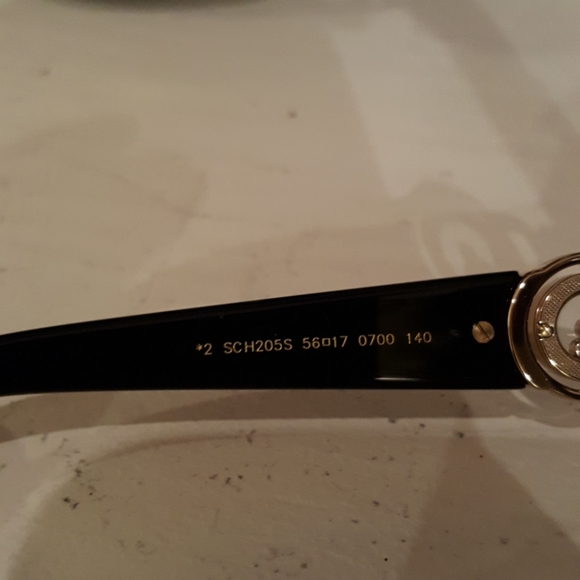 Chopard Women's black Sunglasses - Picture 5 of 8